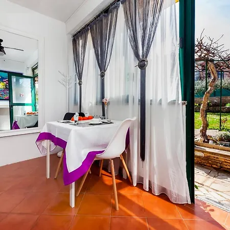 Apartments&rooms Dea Rovigno