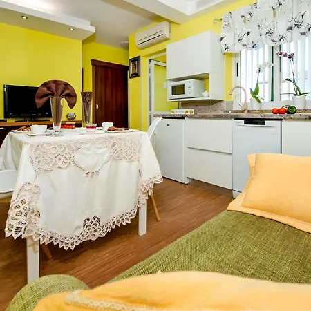 Konukevi And Dea Adults Only 4*