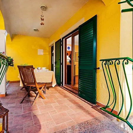 Konukevi And Dea Adults Only Rovinj