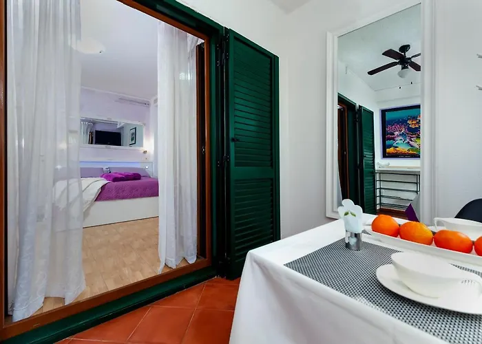 Gasthuis And Dea Adults Only