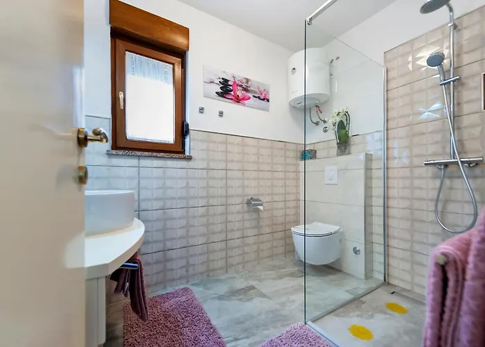 And Dea Adults Only Pensión