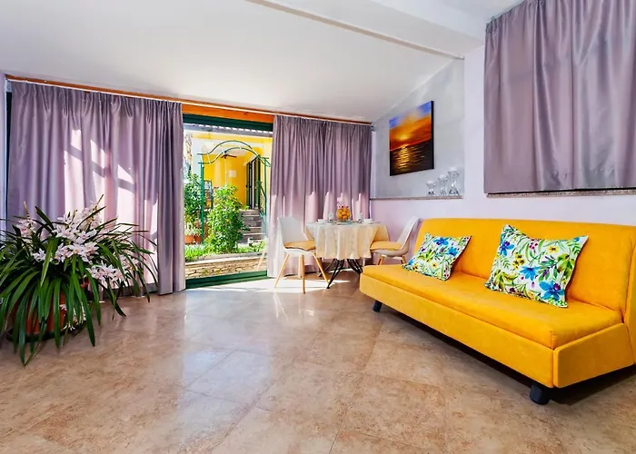 And Dea Adults Only Pensión Rovinj