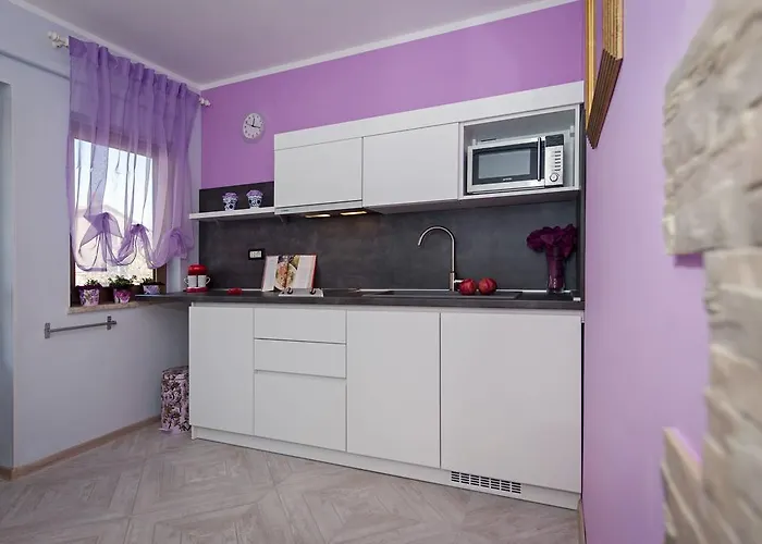 And Dea Adults Only Pensión 4*